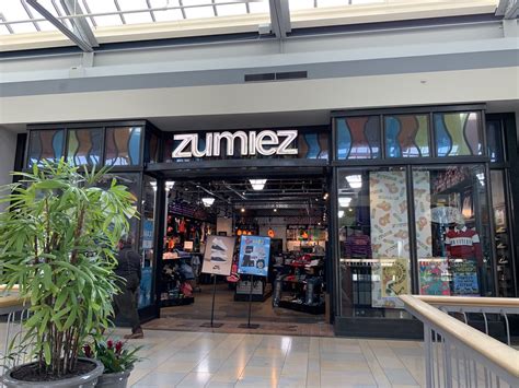 zuniz|Zumiez